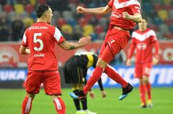 英雄联盟总决赛-包含德国队在场上展现出色发挥，战胜对手的词条