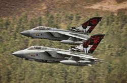 -从门线到终场哨，阿拉巴如何以意外门将之姿导演里昂逆转皇马