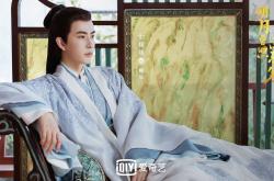 英雄联盟总决赛2025-全能战神降临！塔图姆50+10+5打崩国王防线