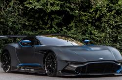 英雄联盟总决赛门票-篮球世界的平行叙事，从广东队的硝烟到字母哥的梦想