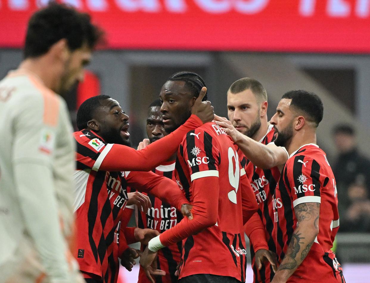 包含意大利足球盛况空前,各队实力均衡的词条 包含意大利足球盛况空前,各队实力均衡的词条