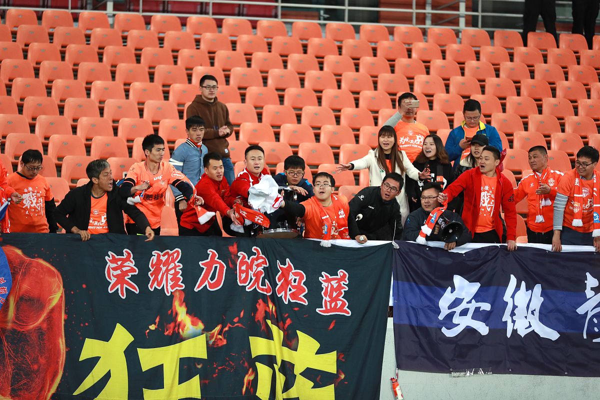 包含边路球员发挥出色,球队备战抗衡强队的词条 包含边路球员发挥出色,球队备战抗衡强队的词条