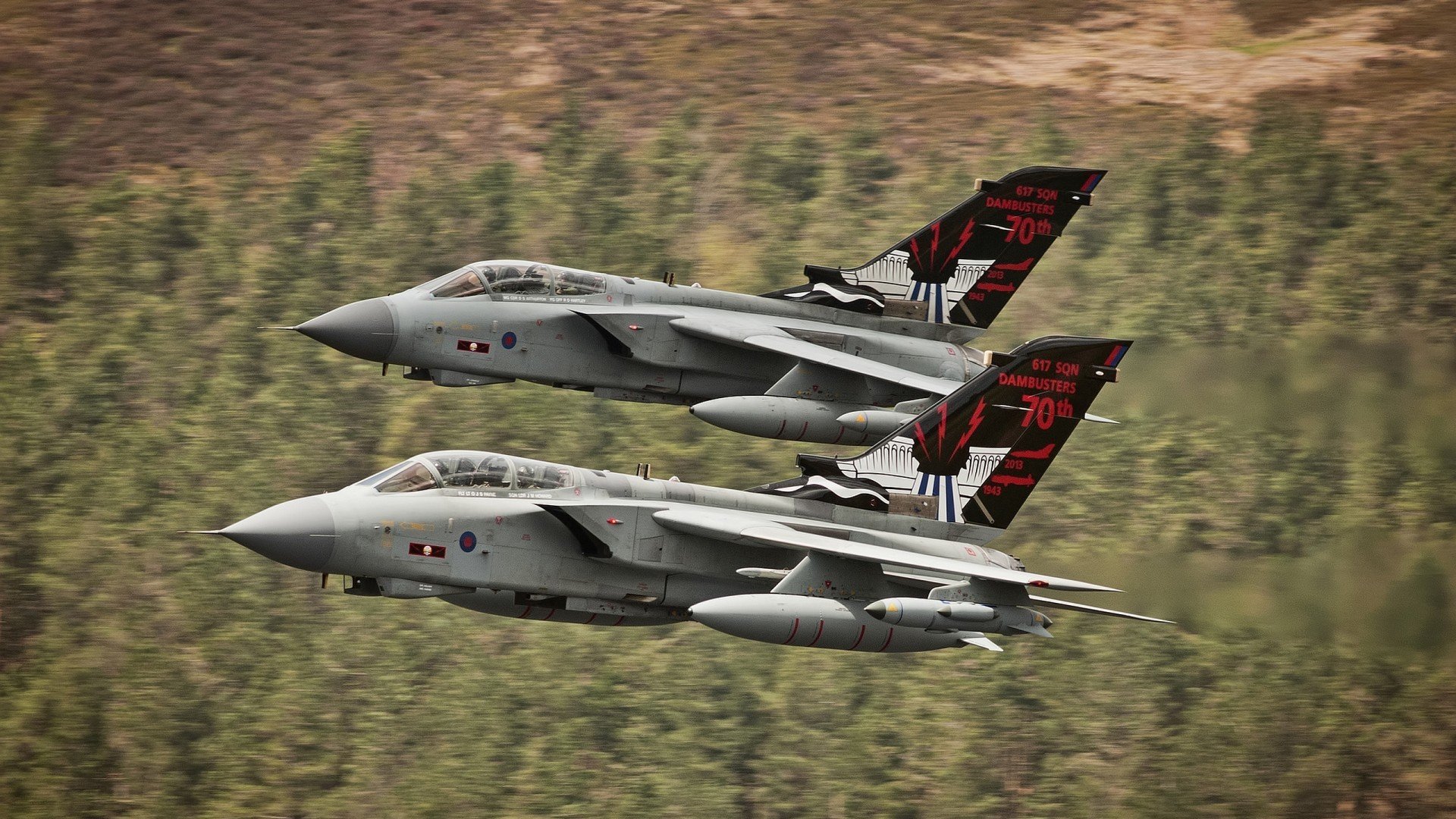 从门线到终场哨，阿拉巴如何以意外门将之姿导演里昂逆转皇马