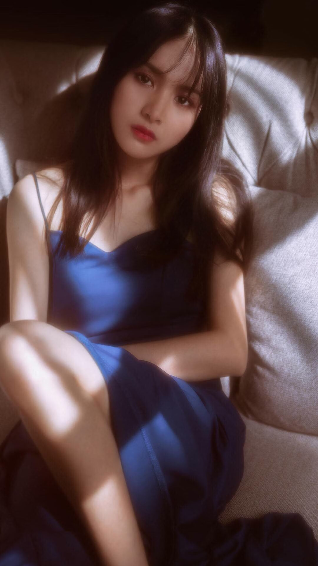 双城记，红蓝火焰点燃紫百合，2026的绿茵权杖已交予恩佐