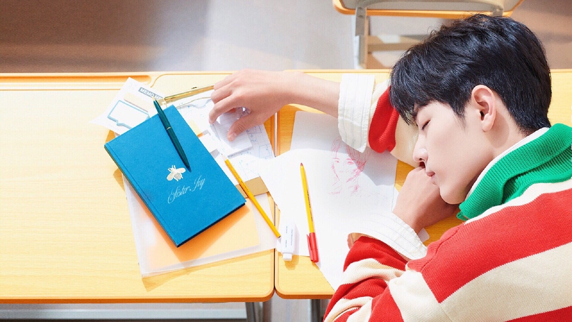 亚平宁画笔与维斯瓦河钢刃，当佛罗伦萨的决赛在波兰上演，迪巴拉绘出冠军画卷