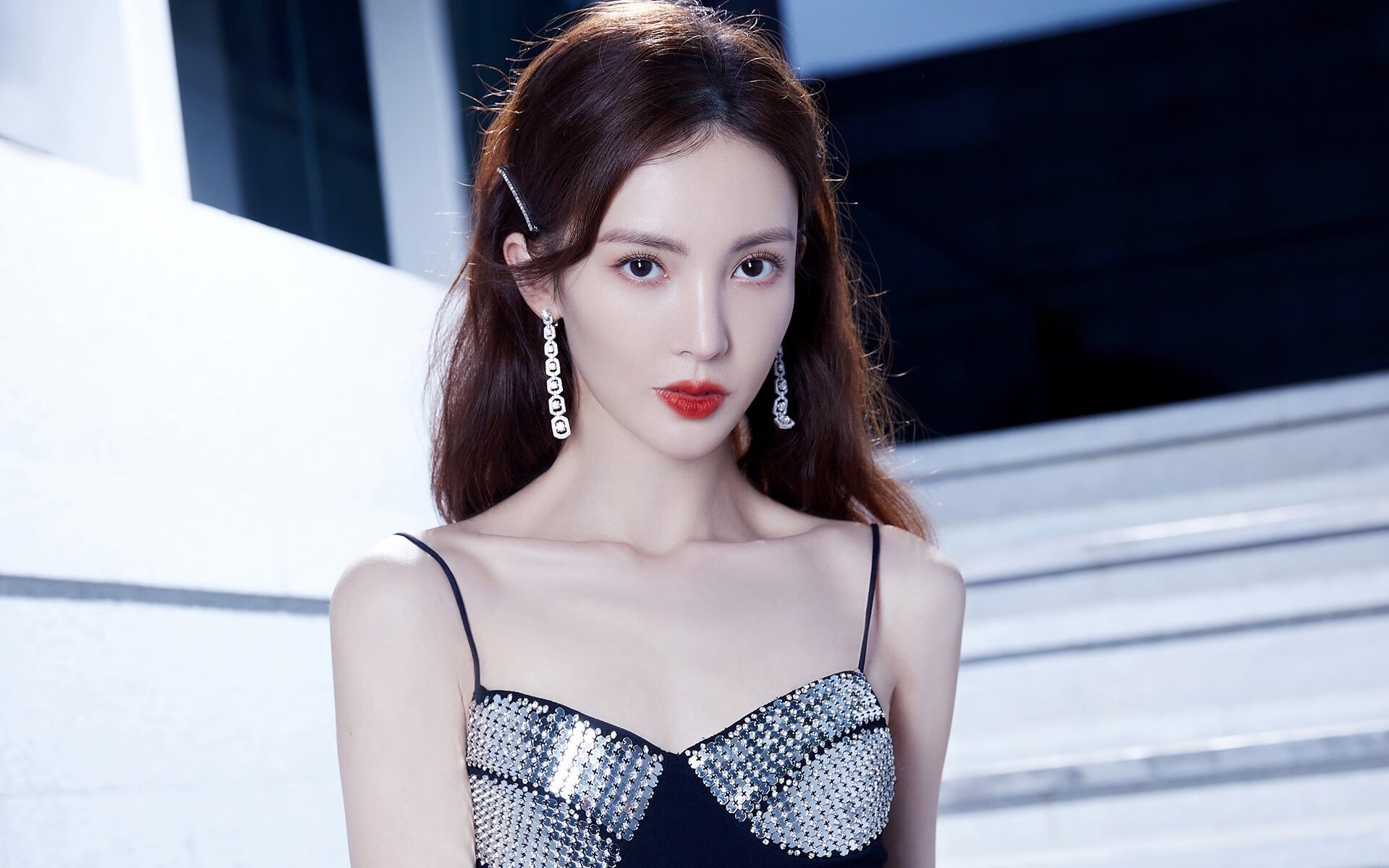 镜面对决，富安健洋的爆发与秘鲁火力如何映照中国足球的迷失